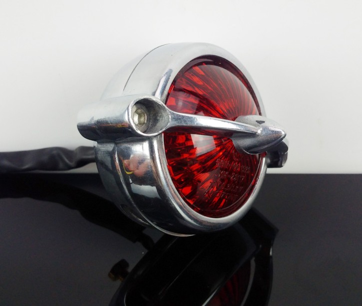 Motorrad Fender LED Rücklicht + Bremslicht und Dauerlicht Lumitecs TX37 ECE  rot